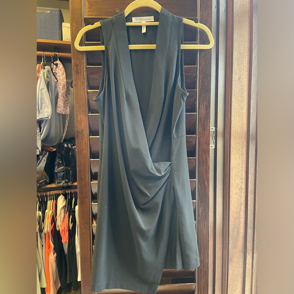 BCBGeneration size 4 low cut dress